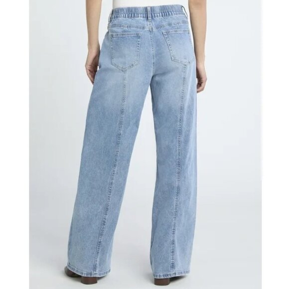 Madden NYC Women’s Mid-Rise Loose Fitted Jeans size small - Picture 2 of 9